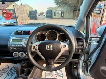 Honda Jazz 1.4 i-DSI SE CVT-7 5dr