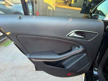 Mercedes-Benz CLA 2.1 CLA220 CDI AMG Sport Coupe 7G-DCT Euro 6 (s/s) 4dr