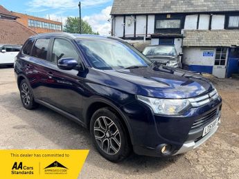 Mitsubishi Outlander DI-D GX 3