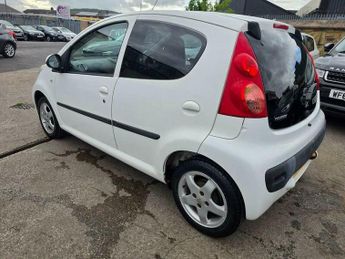 Peugeot 107 1.0 12V Envy Euro 5 5dr