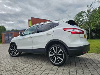 Nissan Qashqai 1.6 dCi Tekna XTRON 2WD Euro 6 (s/s) 5dr