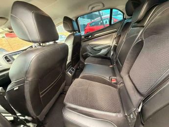 Renault Megane 1.5 dCi Dynamique S Nav EDC Euro 6 5dr