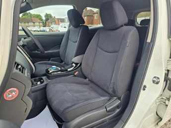 Nissan Leaf 30kWh Black Edition Auto 5dr