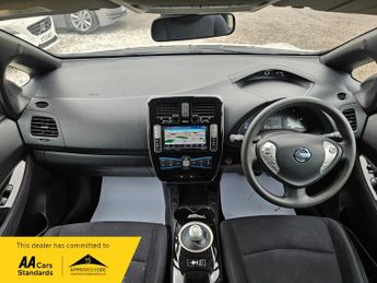 Nissan Leaf 30kWh Black Edition Auto 5dr