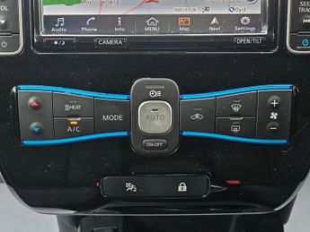 Nissan Leaf 30kWh Black Edition Auto 5dr