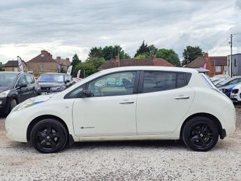Nissan Leaf 30kWh Black Edition Auto 5dr