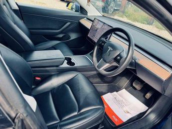 Tesla Model 3 (Dual Motor) Long Range Auto 4WDE 4dr