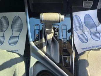 Kia Niro 1.6 Petrol Plug-in Hybrid 2023(23) T-GDi 11.1 kWh Euro 6