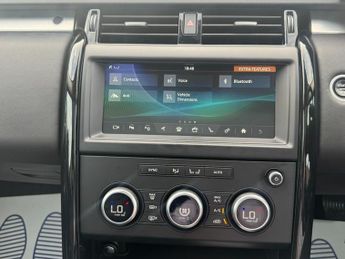 Land Rover Discovery 2.0 SD4 Landmark Edition SUV 5dr Diesel Auto 4WD Euro 6 (s/s) (2