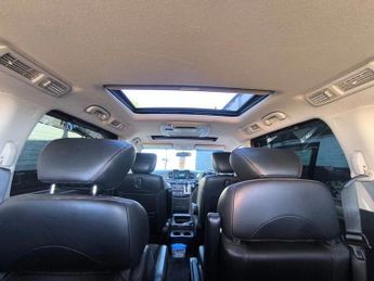 Nissan Elgrand 3.5 Petrol Automatic 7 Seats Roof LED TV ULEZ Free