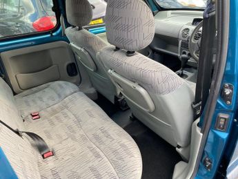 Renault Kangoo EXPRESSION 16V E4