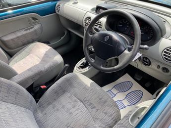Renault Kangoo EXPRESSION 16V E4