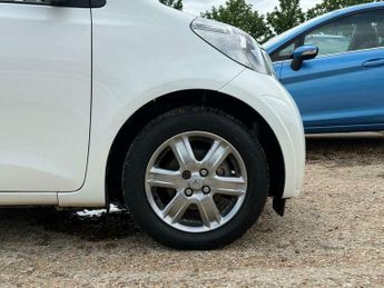 Toyota iQ 1.0 VVT-i 2 Multidrive Euro 5 3dr
