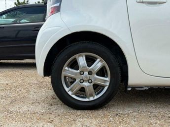 Toyota iQ 1.0 VVT-i 2 Multidrive Euro 5 3dr