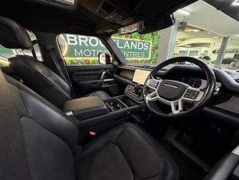 Land Rover Defender X-DYNAMIC HSE [2x LAND ROVER SERVICES & EXTENDED WARRANTY UNTIL 