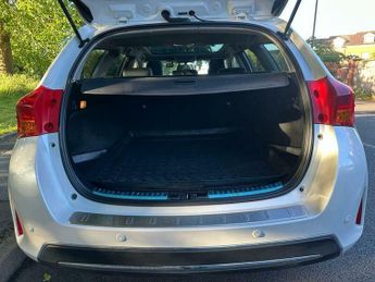 Toyota Auris 1.8 VVT-h Excel Touring Sports CVT Euro 5 (s/s) 5dr