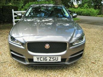 Jaguar XE 2.0D PORTFOLIO Automatic