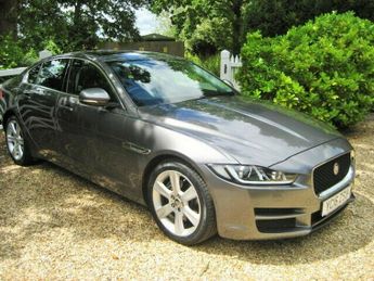Jaguar XE 2.0D PORTFOLIO Automatic