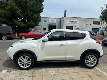Nissan Juke 1.6 Acenta Premium CVT Euro 5 5dr