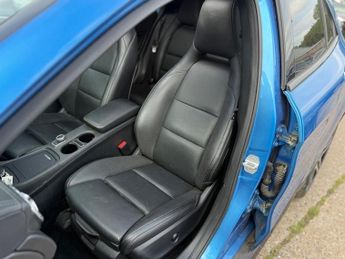 Mercedes-Benz GLA Class GLA 220 D 4MATIC AMG LINE PREMIUM PLUS