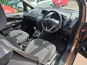 Ford B-Max 1.6 TDCi Titanium Euro 5 5dr