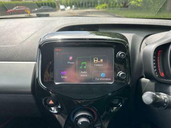 Peugeot 108 1.2 VTi PureTech Allure Euro 5 3dr