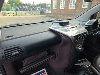 Toyota iQ 1.0 VVT-i 2 Multidrive Euro 4 3dr
