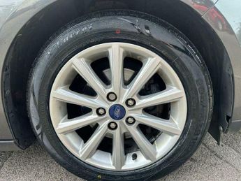 Ford Focus 1.0T EcoBoost Titanium Euro 6 (s/s) 5dr