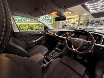 Vauxhall Grandland GS [SAT NAV & REVERSE CAMERA]