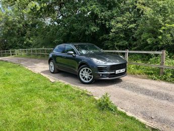 Porsche Macan D S PDK 1 FORMER KEEPER FROM NEW FULL SERVICE HISTORY ULEZ COMPL