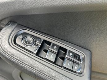 Porsche Macan D S PDK 1 FORMER KEEPER FROM NEW FULL SERVICE HISTORY ULEZ COMPL