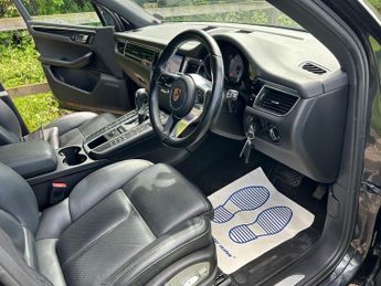 Porsche Macan D S PDK 1 FORMER KEEPER FROM NEW FULL SERVICE HISTORY ULEZ COMPL