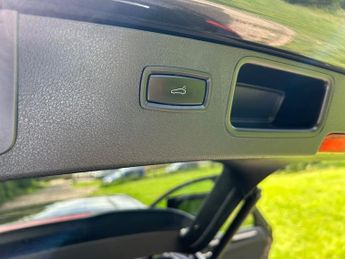 Porsche Macan D S PDK 1 FORMER KEEPER FROM NEW FULL SERVICE HISTORY ULEZ COMPL