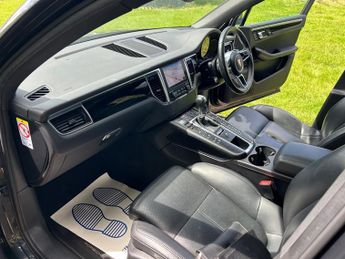 Porsche Macan D S PDK 1 FORMER KEEPER FROM NEW FULL SERVICE HISTORY ULEZ COMPL