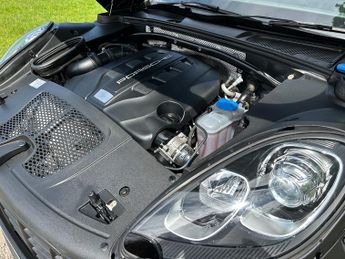Porsche Macan D S PDK 1 FORMER KEEPER FROM NEW FULL SERVICE HISTORY ULEZ COMPL