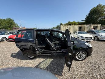 Ford B-Max TITANIUM