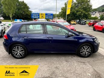 Volkswagen Golf SE NAVIGATION 1.6 TDI DSG