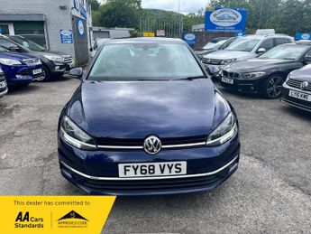 Volkswagen Golf SE NAVIGATION 1.6 TDI DSG