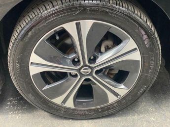 Nissan Leaf 40kWh Tekna Auto 5dr