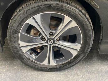 Nissan Leaf 40kWh Tekna Auto 5dr