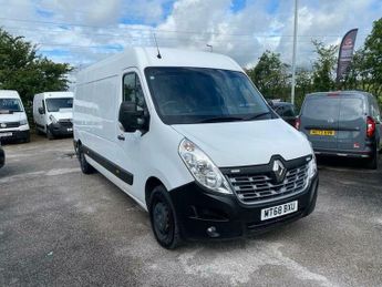 Renault Master 2.3 dCi 35 Business+ FWD LWB Medium Roof Euro 6 5dr