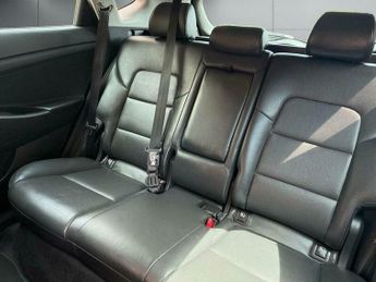 Hyundai Tucson 2.0 CRDi Premium Auto 4WD Euro 6 5dr