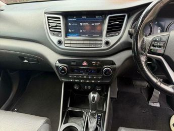 Hyundai Tucson 2.0 CRDi Premium Auto 4WD Euro 6 5dr