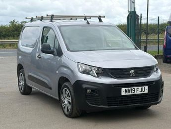 Peugeot Partner PEUGEOT PARTNER WITH AIRCON AND SATNAV.