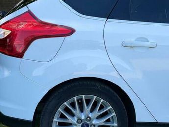 Ford Focus 1.6 Zetec Powershift Euro 5 5dr