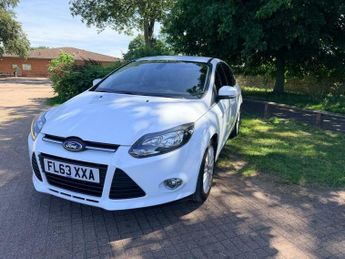 Ford Focus 1.6 Zetec Powershift Euro 5 5dr