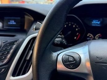 Ford Focus 1.6 Zetec Powershift Euro 5 5dr