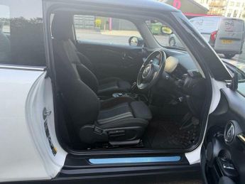 MINI Hatch Cooper SE 32.6kWh Level 1 Auto 3dr