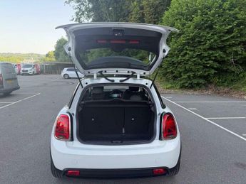 MINI Hatch Cooper SE 32.6kWh Level 1 Auto 3dr