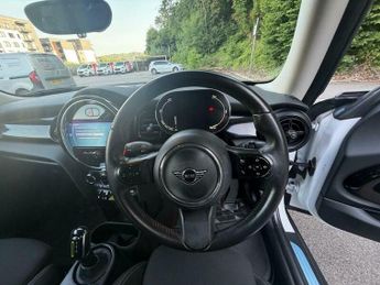MINI Hatch Cooper SE 32.6kWh Level 1 Auto 3dr